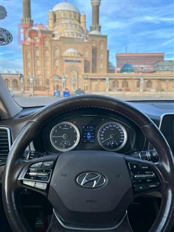 Hyundai Azera